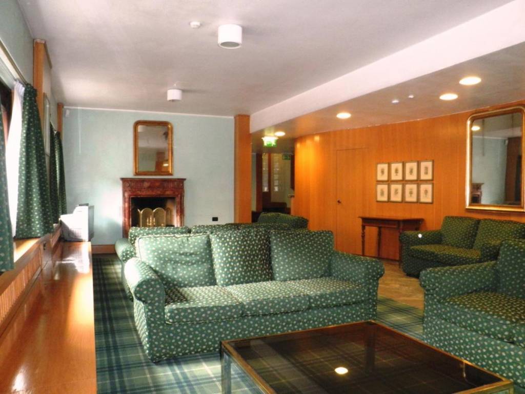 R.T.A. HOTEL RESIDENCE SPORT CAMPIGLIO (netālu no pacēlāja) 3★