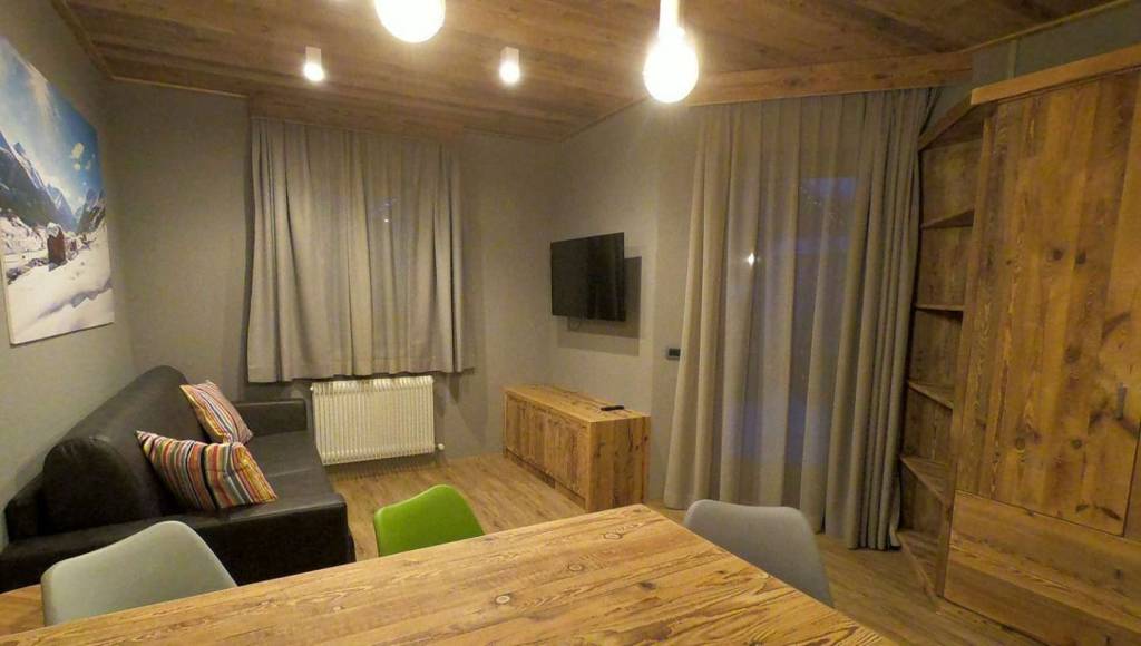 LIVING - PALU - EMMA APARTMENTS 3★