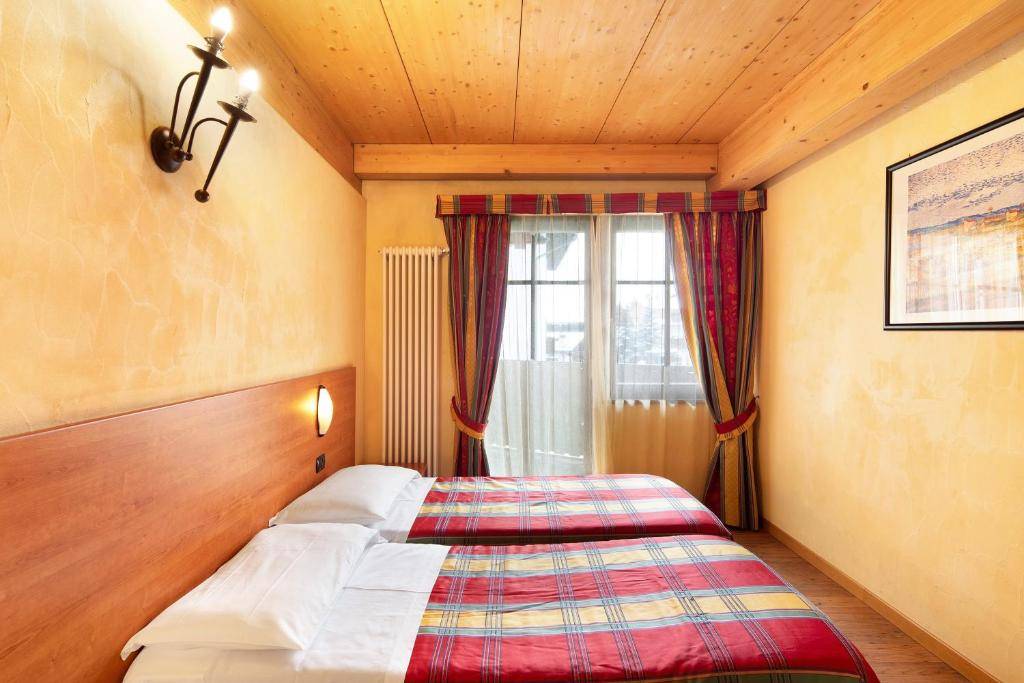 LIVING - PALU - EMMA APARTMENTS 3★