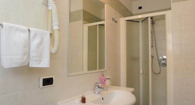 HELVETIA HOTEL (LIVIGNO) 3★