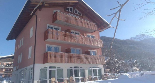 AL NARDIS GARNI (PINZOLO) 3★