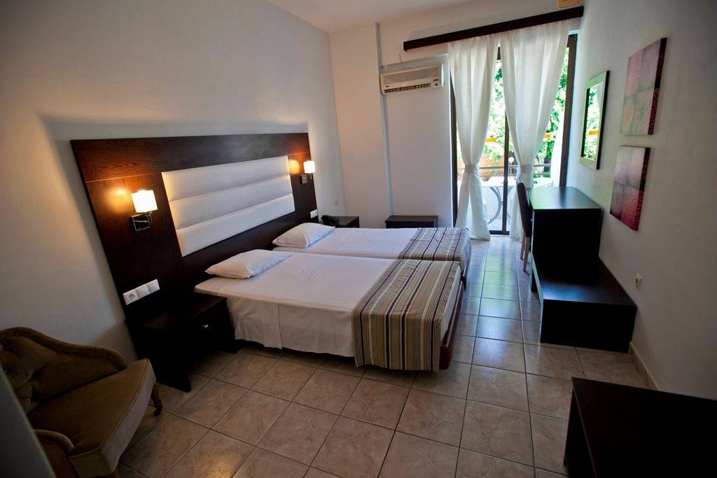 AFANDOU MARE HOTEL (EX-SIVILA) 3★