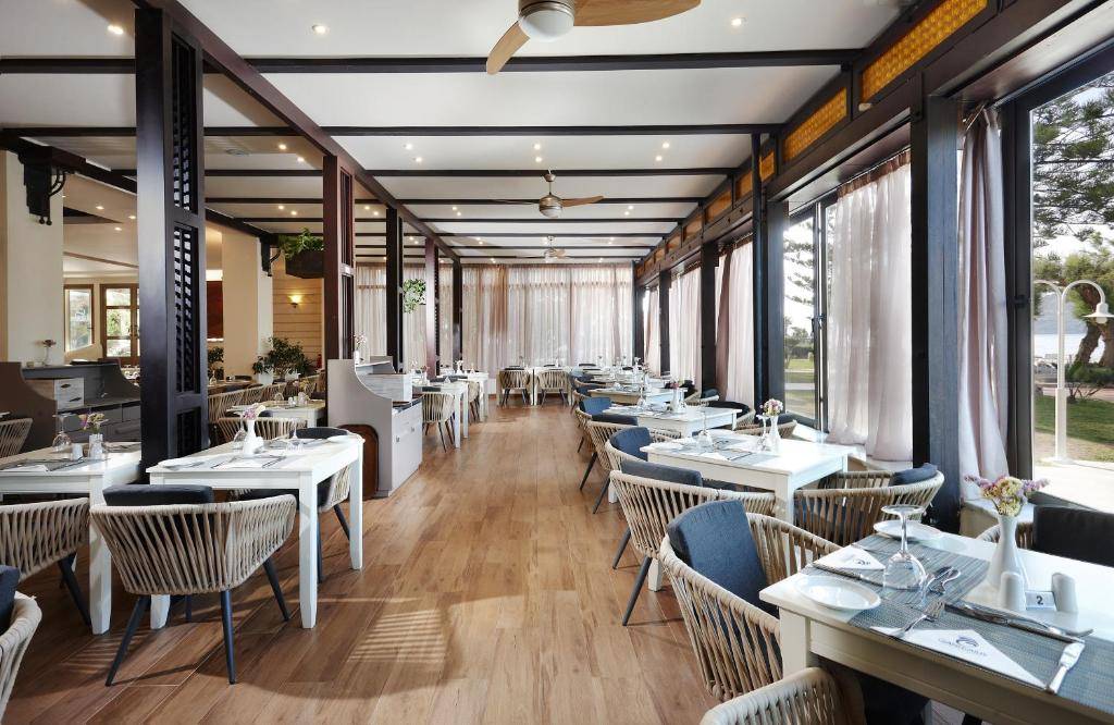 GIANNOULIS SANTA MARINA BEACH 4★