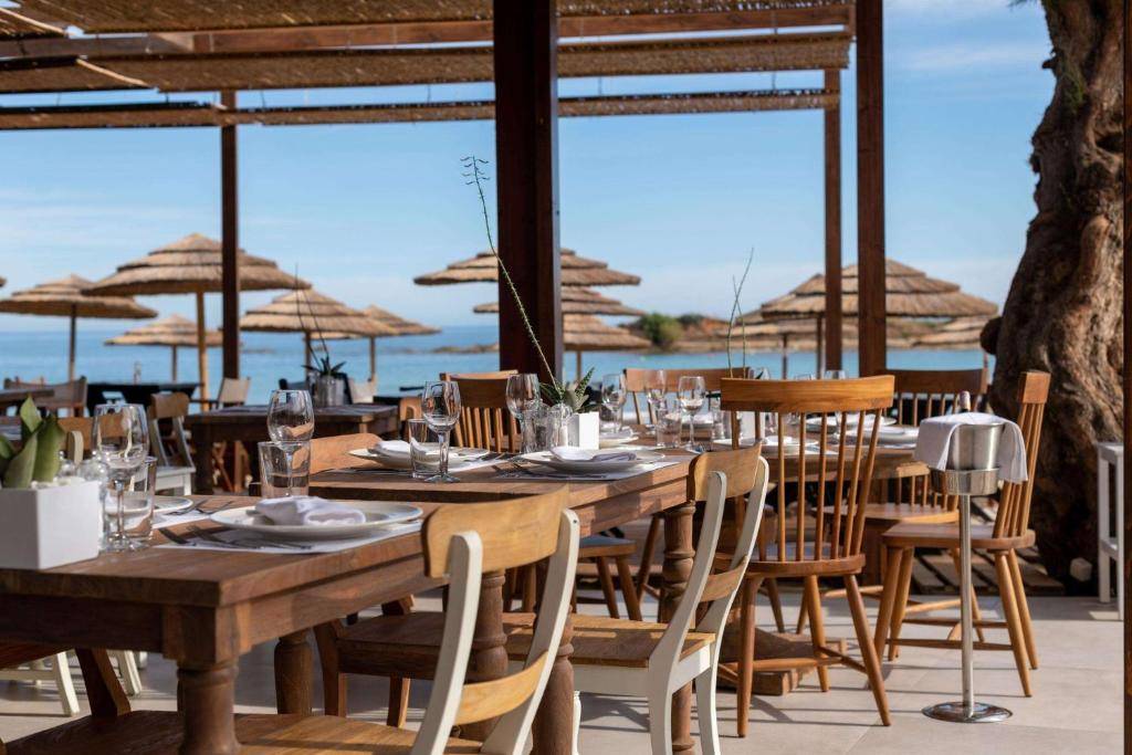 HIGH BEACH WHITE THE VILLA COLLECTION (tikai pieaugušajiem, 16+) 5★