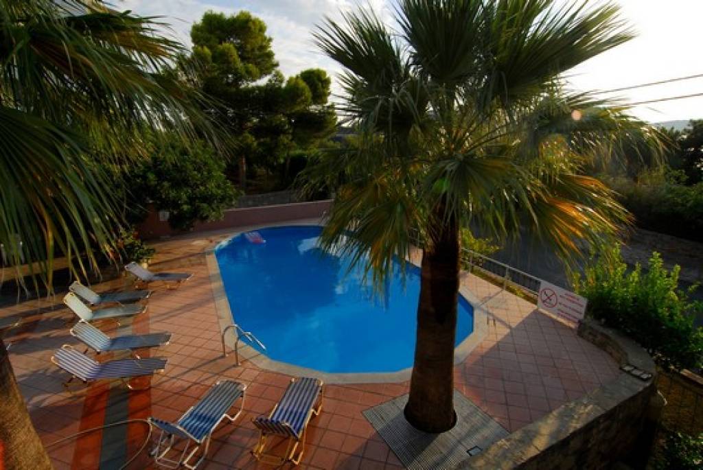 LATO HOTEL AGIOS NIKOLAOS 2★