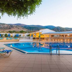 MELISSA APARTMENTS MALIA 3★