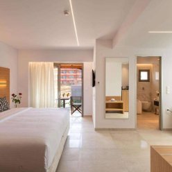 HIGH BEACH WHITE THE VILLA COLLECTION (tikai pieaugušajiem, 16+) 5★