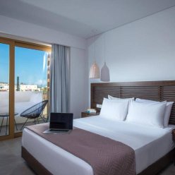 MEROPI HOTEL APARTMENTS 4★