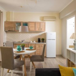 DANAIDES HOTEL-APARTMENTS 4★