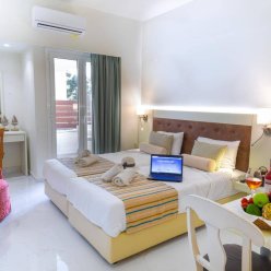 CAMELOT ROYAL BEDS 3★