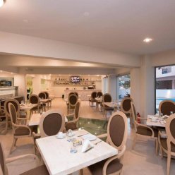 ARTEMIS HOTEL APARTMENTS 4★