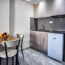 MARY HOTEL APARTMENTS & MARY ROYAL 3★