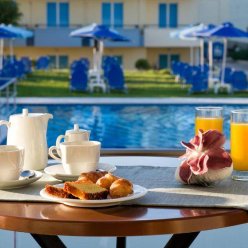 MARY HOTEL APARTMENTS & MARY ROYAL 3★