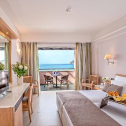 PORTO PLATANIAS BEACH RESORT & SPA 5★