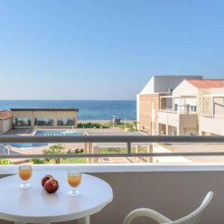 KOSTAKIS BEACH APARTMENTS 3★-_
