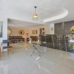 HAPPY DAYS HOTEL 2★