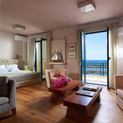 MARELINA VILLAS 3★