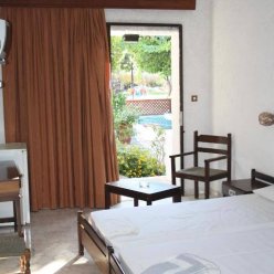 OASIS HOTEL & BUNGALOWS 3★