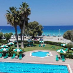 PYLEA BEACH HOTEL 3★