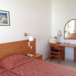 PYLEA BEACH HOTEL 3★