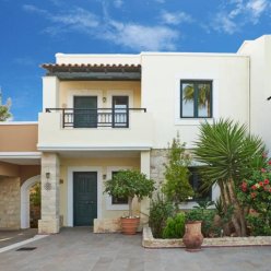 DIONYSOS APARTMENTS AND STUDIOS 3★