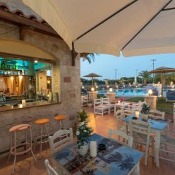 DANELIS STUDIOS & APARTMENTS 3★