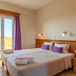 DANELIS STUDIOS & APARTMENTS 3★