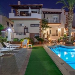 GALINI APARTMENTS 4★