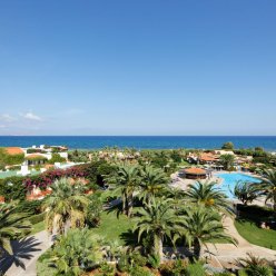 ANISSA BEACH & VILLAGE 4★