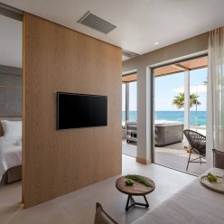 IKONES SEAFRONT LUXURY SUITES (tikai pieaugušajiem, 16+) 5★