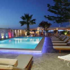 GLAROS BEACH HOTEL 4★