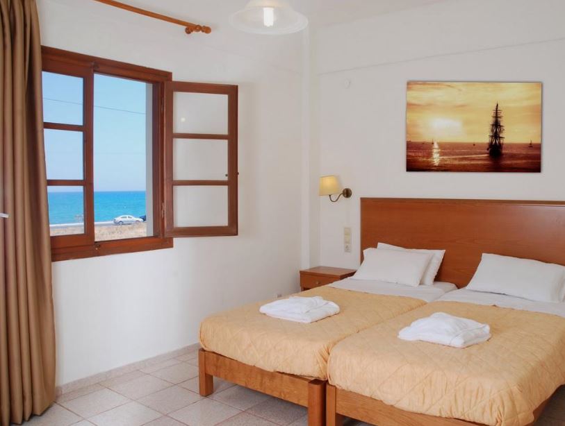 JOHN MARY APARTMENTS 2★