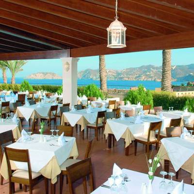 SEA SIDE RESORT & SPA (tikai pieaugušajiem) 5★