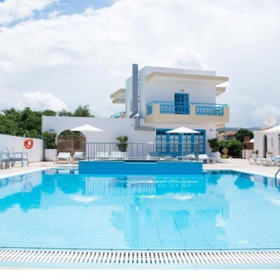 KASAPAKIS HOTEL & APARTMENTS 3★