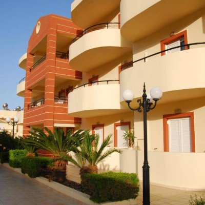 ELPIS APARTMENTS 3★