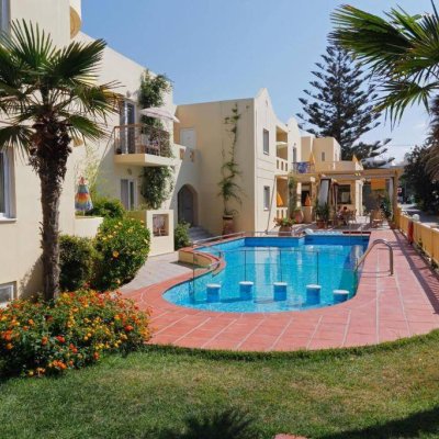 LAMBRINOS SUITES 2★