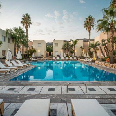 MEROPI HOTEL APARTMENTS 4★