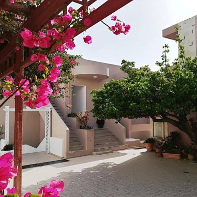 EVINA ROOMS & VILLAS 3★