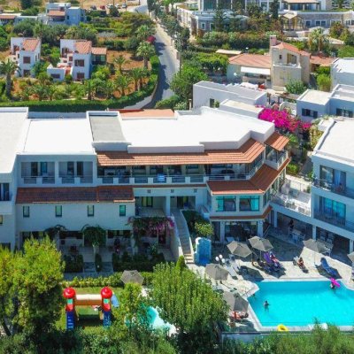 ANNA MARIA VILLAGE 3★
