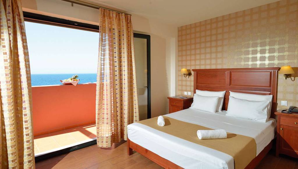 VASIA BEACH RESORT & SPA 5★