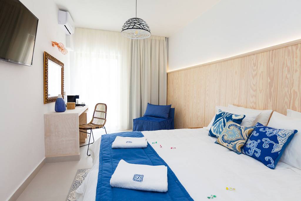 SERENITY BLUE HOTEL 4★