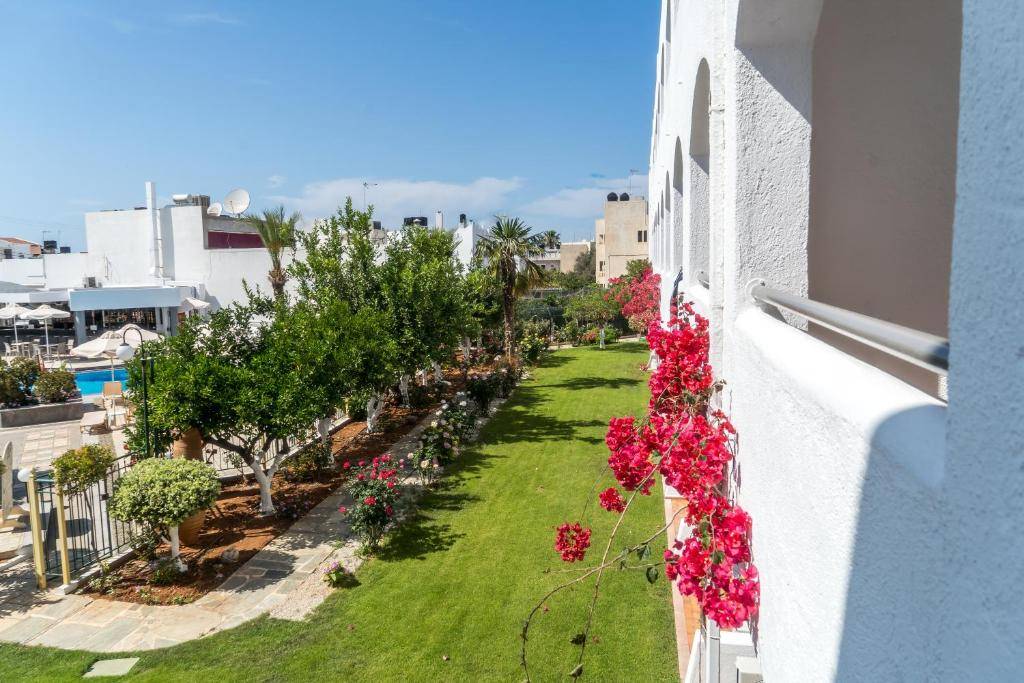 MALIA HOLIDAYS HOTEL 3★