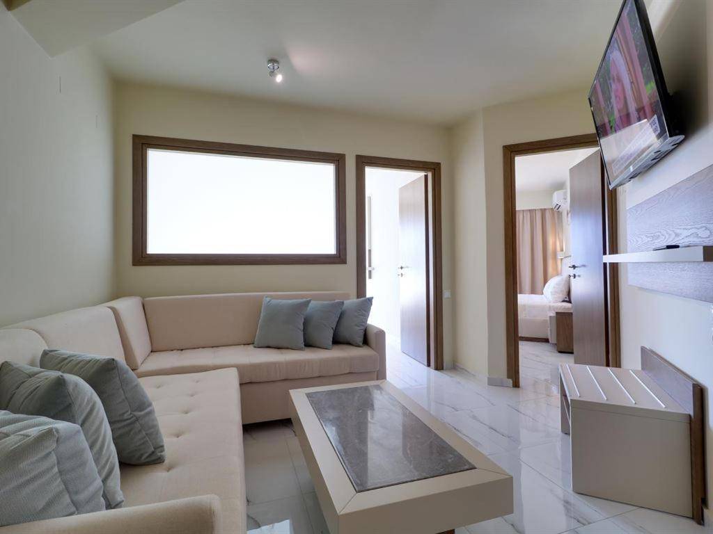 HARMONY RETHYMNO BEACH HOTEL 4★