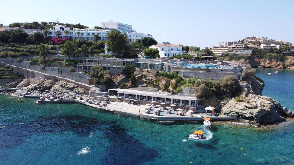 PENINSULA RESORT & SPA 4★