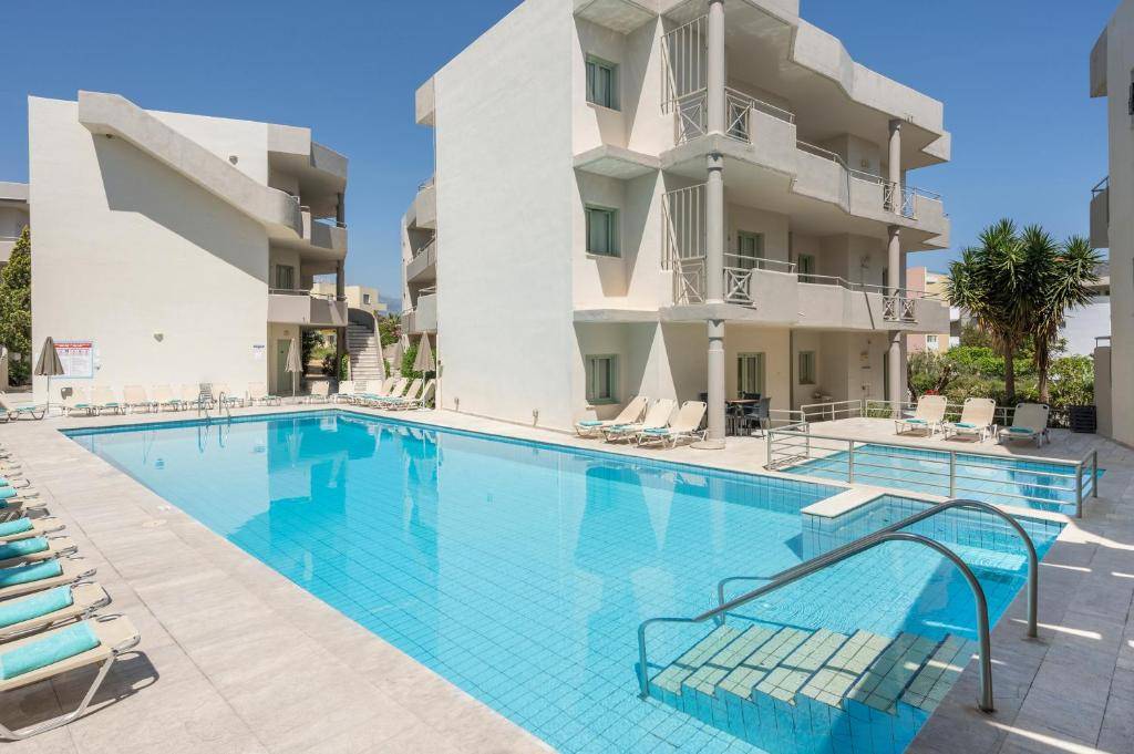 SUMMER BEACH HOTEL 4★