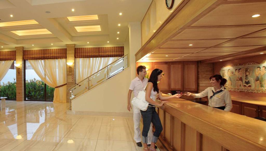 KING MINOS PALACE 4 ★