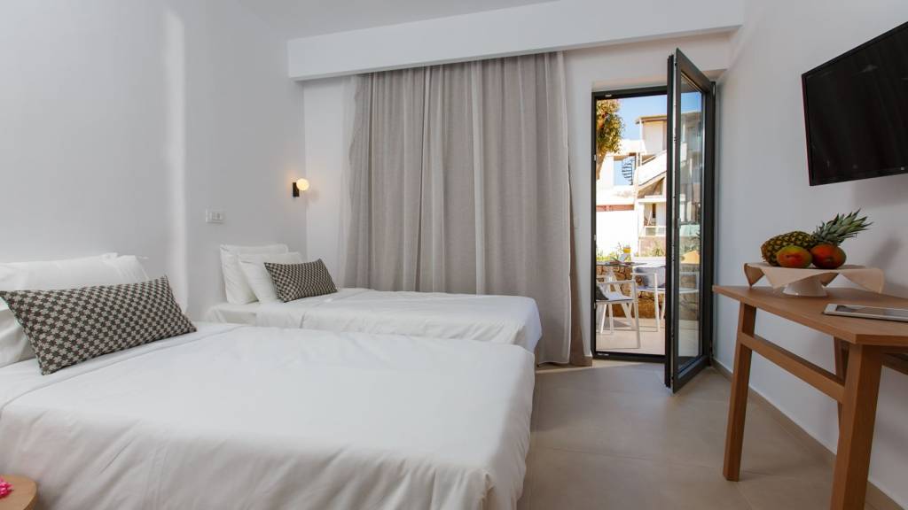 ALOE BOUTIQUE HOTEL POWERED BY ANISSA BEACH 4★-