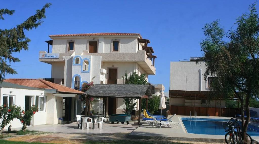 ELEONORA ANISSARAS HOTEL 2★