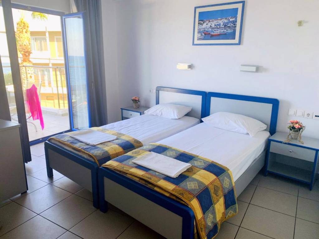 KASSAVETIS CENTER STUDIOS & APARTMENTS 3★