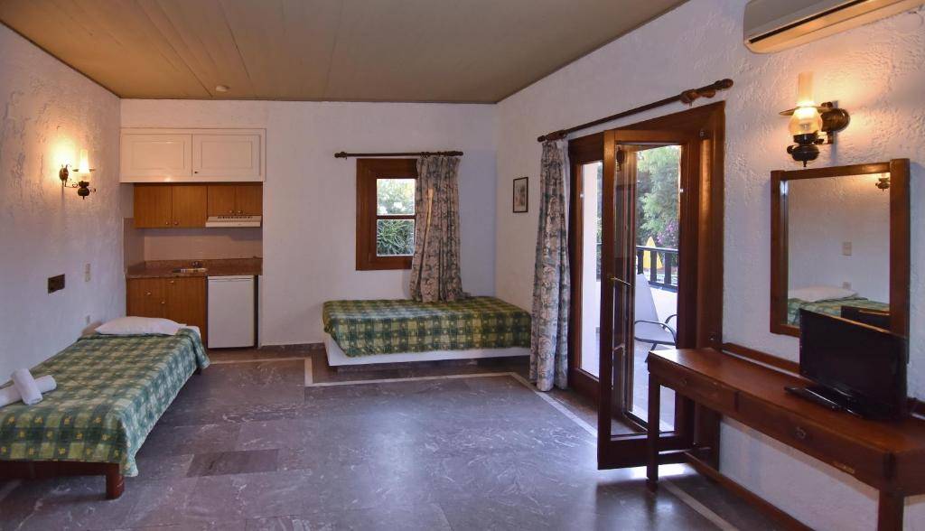 CLUB LYDA HOTEL 3★